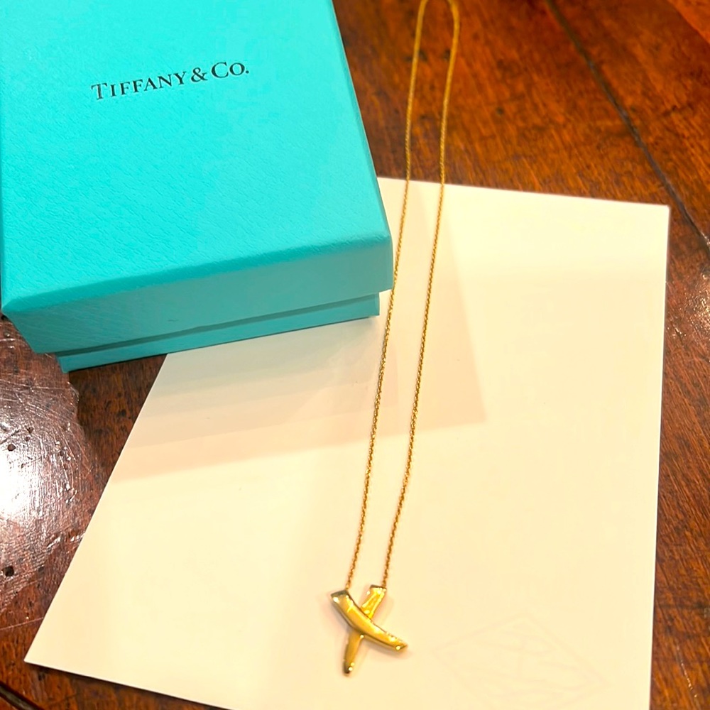 Tiffany 18k gold Picasso X necklace